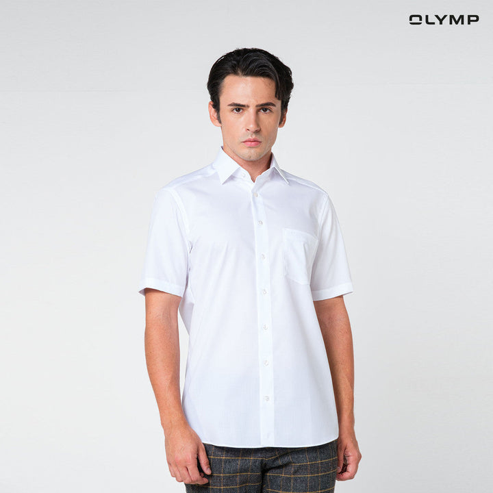 OLYMP LUXOR Shirt เสื้อเชิ้ตชาย แขนสั้น สีขาว ผ้าเรียบ ทรงหลวม ใส่สบาย รีดง่าย NOSLGR ICCSHOPPING