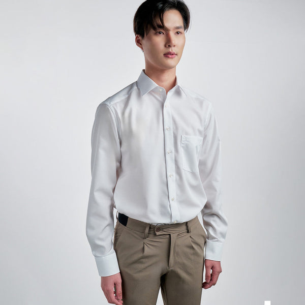 OLYMP LUXOR Shirt เสื้อเชิ้ตชาย สีขาว ผ้าเรียบ ทรงหลวม ใส่สบาย รีดง่าย  NOSLGR ชุดทำงาน ICCSHOPPING