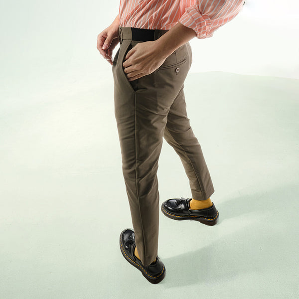 era-won กางเกงขายาว เอวยางยืด รุ่น GOLF FABRIC PANTS (065V9) สี Olive 
