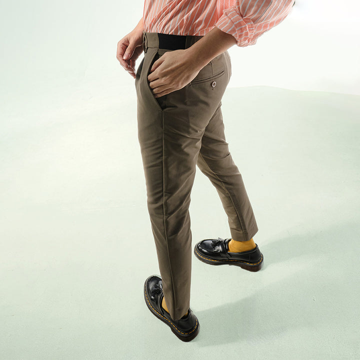 era-won กางเกงขายาว เอวยางยืด รุ่น GOLF FABRIC PANTS (065V9) สี Olive 