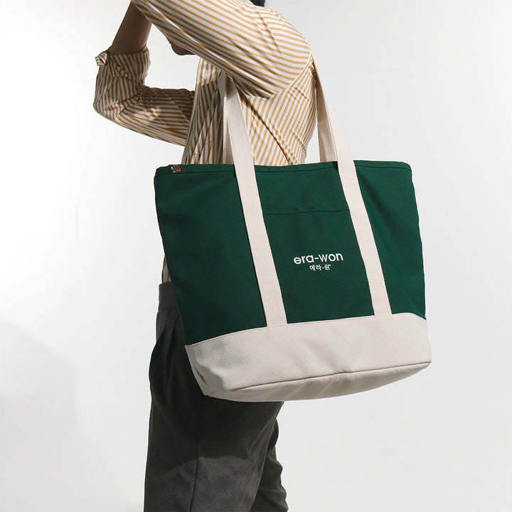 era-won กระเป๋าผ้า Art toy Medium Bag สี Korean Starbucks 