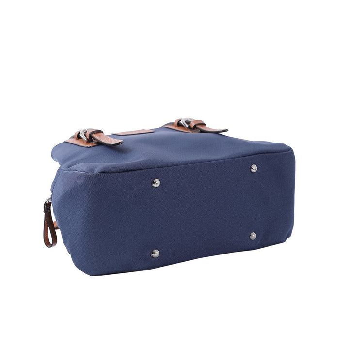 ELLE CROSSBODY BAG ( MEDIUM ) กระเป๋าสะพาย ผ้าไนลอน Trim หนังแท้ 100% รุ่น MILITATY มี 2 สี WEH5423W25 ICCSHOPPING