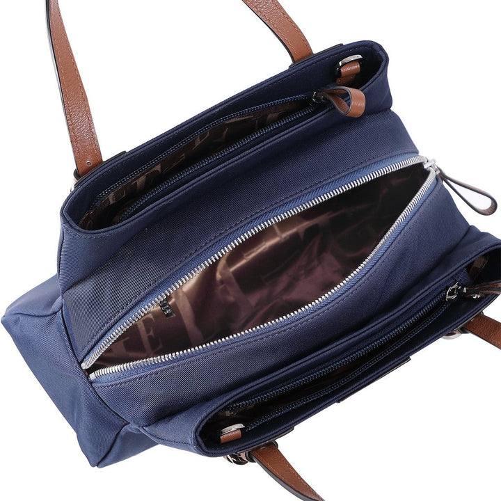 ELLE CROSSBODY BAG ( MEDIUM ) กระเป๋าสะพาย ผ้าไนลอน Trim หนังแท้ 100% รุ่น MILITATY มี 2 สี WEH5423W25 ICCSHOPPING