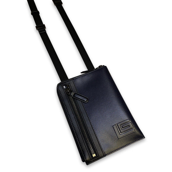 Guy Laroche กระเป๋าสะพายหนังแท้ สีกรมท่า (BH31051W2NVS1) 