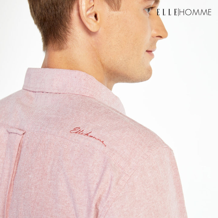 ELLE HOMME เสื้อเชิ้ตแขนยาว คอปก เนื้อผ้าผสม 100% คอตตอน สีแดงไวน์ (W8B675) ELLE HOMME