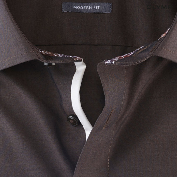OLYMP LUXOR Shirt เสื้อเชิ้ตผู้ชายแขนสั้น ทรงหลวม ผ้าเรียบ สีน้ำตาล 