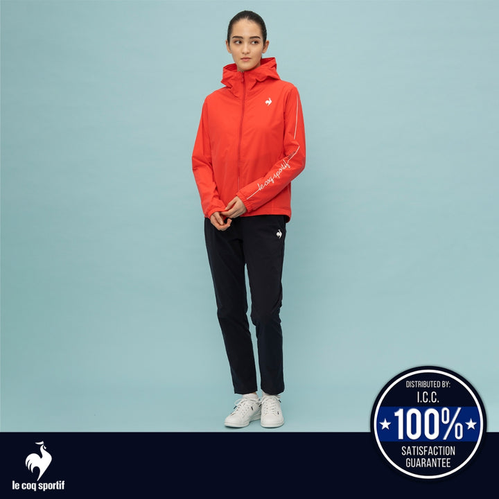 le coq sportif เสื้อแจ็คเก็ตฮู้ดดี้ ผู้หญิง สีแดง (เสื้อแจ็คเก็ต, เสื้อออกกำลังกาย, เสื้อกันฝน, lecoq, เลอค็อก) 