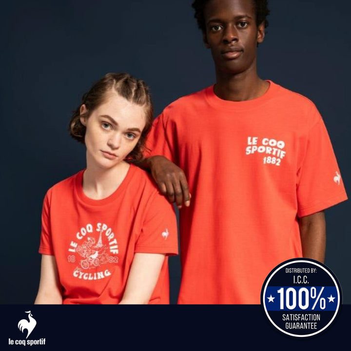 le coq sportif เสื้อยืดแขนสั้นลายกราฟิก ผู้ชาย สีแดง (แขนสั้น,ซับเหงื่อ,ออกกำลังกาย, sport,T-shirt) ICCSHOPPING
