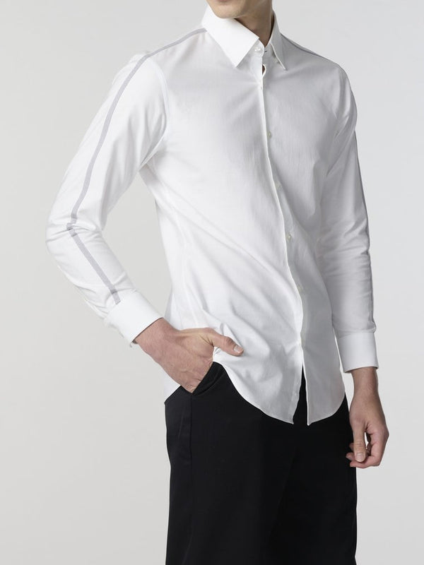ARROW OXFOED Shirt   เสื้อเชิ้ตแขนยาว Sport ทรง Smart สีขาว MACM824-WH ICCSHOPPING