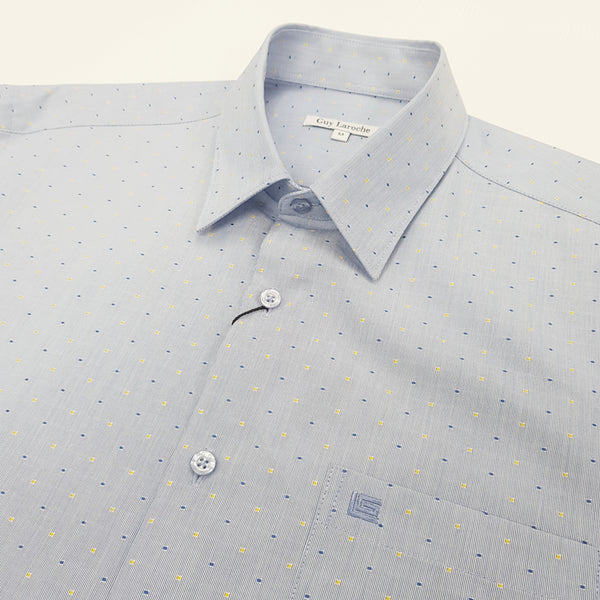 Guy Laroche เสื้อเชิ้ตทำงานแขนยาวทรง SLIM FIT ผ้าทอลายในตัว สีฟ้า 