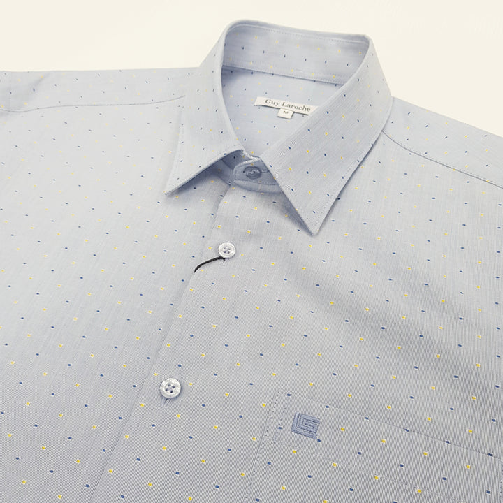 Guy Laroche เสื้อเชิ้ตทำงานแขนยาวทรง SLIM FIT ผ้าทอลายในตัว สีฟ้า 