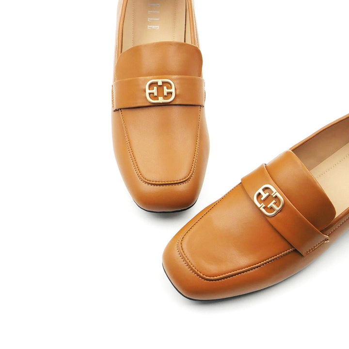 ELLE SHOES รองเท้าหุ้มส้น MOCCASIN LOAFER แต่งโลโก้สีทอง มีให้เลือก 3 สี รุ่น- ELMM001 ICCSHOPPING