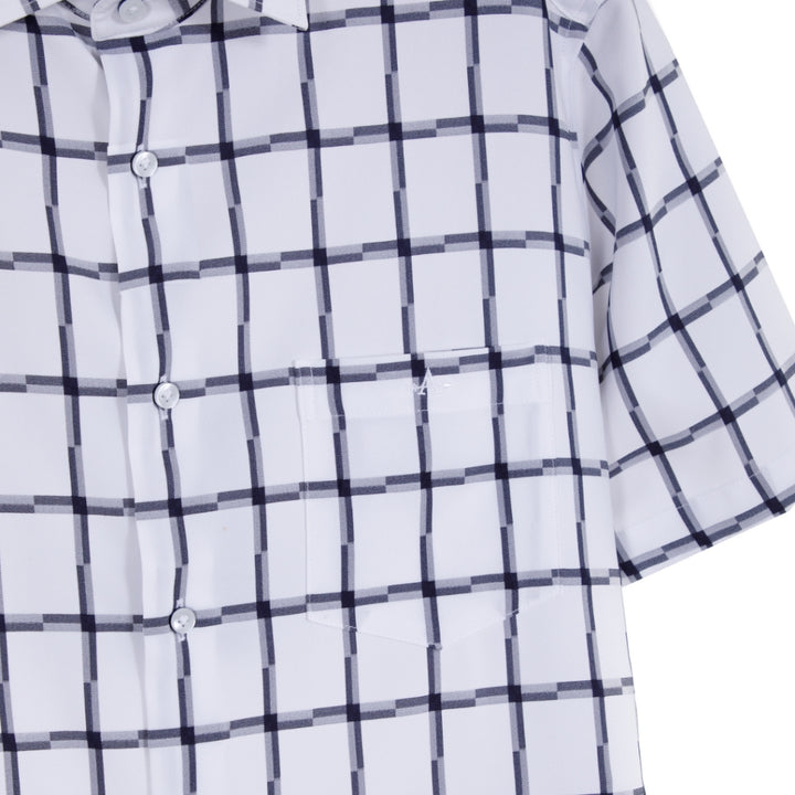 ARROW PROFREX SHIRT เบา สบาย ไม่ยับ แค่ลูบก็เรียบ - เสื้อเชิ้ต คอปก แขนสั้น ทรง SMART สีพื้นขาว ลายเทา MACM209-GY 