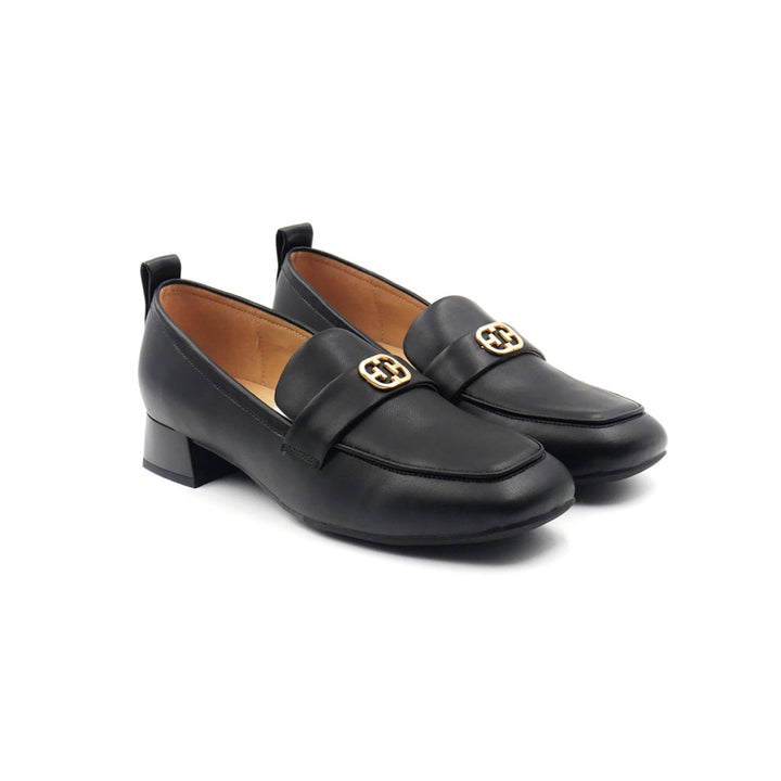 ELLE SHOES รองเท้าหุ้มส้น MOCCASIN LOAFER แต่งโลโก้สีทอง มีให้เลือก 3 สี รุ่น- ELMM001 ICCSHOPPING