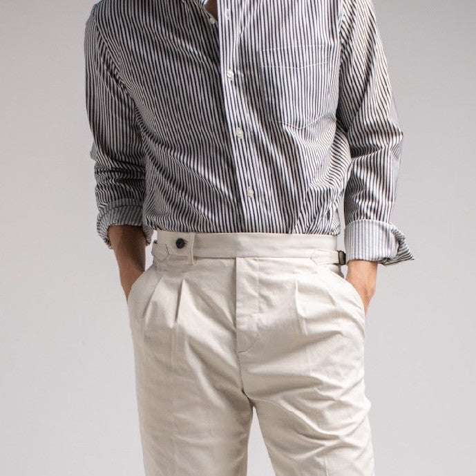era-won กางเกงขายาว รุ่น DOUBLE BELTS TROUSERS GOLDEN HOOKS มีเข็มขัดด้านข้าง ทรงกระบอกตรง สี Vanila classic ICCSHOPPING