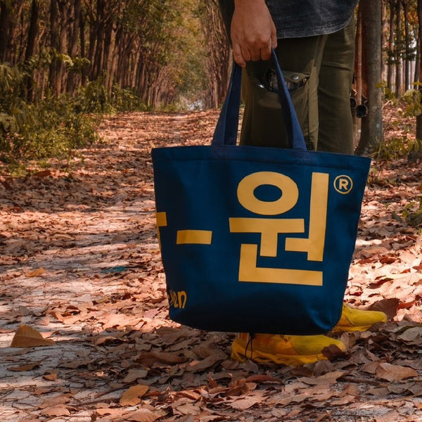 era-won กระเป๋าผ้า Medium Korea Bag (limited edition) KOREA BAG สี Serial indigo (กรมสกรีนเหลือง) มีซิป ICCSHOPPING