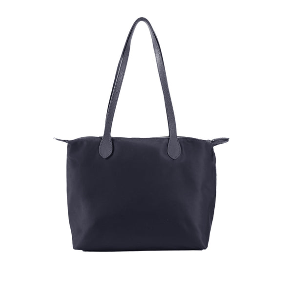 Guy Laroche กระเป๋าสะพาย ผ้าไนลอน สีดำ รุ่น AGH0872TS6BLL ICCSHOPPING