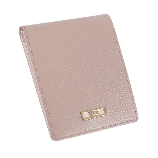 Guy Laroche กระเป๋าสตางค์ผู้หญิง พับสั้น 6 CARD หนังลาย safiano สีน้ำตาล รุ่น AGP09526S6BRS