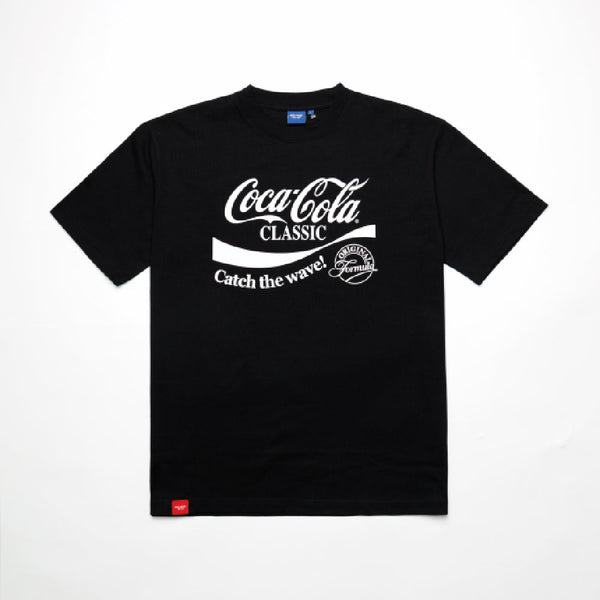 era-won | Coca Cola T-Shirt Oversized เสื้อยืดโอเวอร์ไซซ์ เอราวอน แขนสั้นสีดำ สกรีนลายโค้กสีขาว สำหรับคุณผู้ชายและคุ
