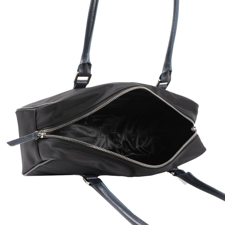 ELLE กระเป๋าสะพาย รุ่น PARIS STORY ทรง PILLOW BAG ทรงหมอน ผ้าไนลอนสีดำ EWH822 ICCSHOPPING