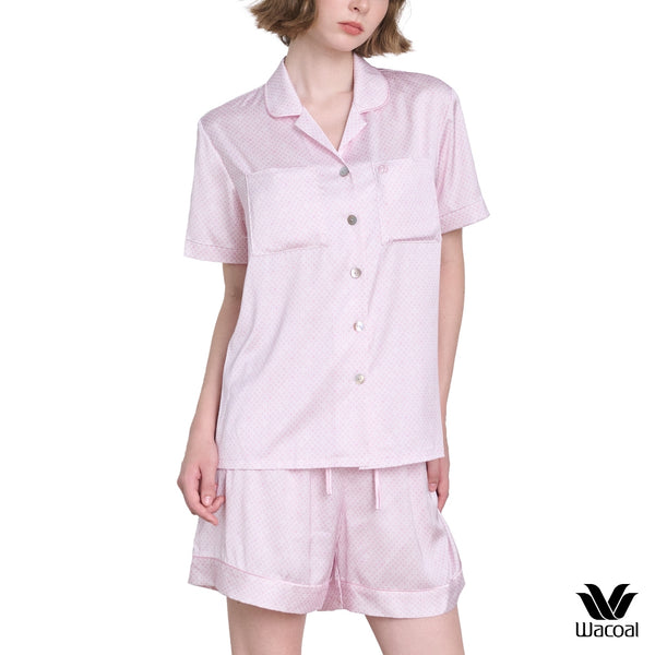 Wacoal Urban comfort ชุดนอนผ้าซาติน แขนสั้น ขาสั้น รุ่น WN7V27