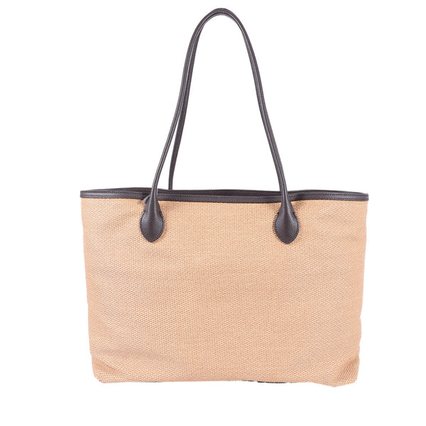 Guy Laroche กระเป๋าทำจากเส้นใยธรรมชาติสีครีม  ตกแต่งด้วยหนัง Soft  สีน้ำตาลเข้ม รุ่น AGH0982TS6BEL ICCSHOPPING