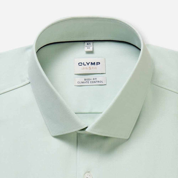 OLYMP LEVEL FIVE SHIRT เสื้อเชิ้ตผู้ชายแขนยาว ทรงพอดีตัว BODY FIT สีเขียวอ่อน CLIMATE CONTROL AUTU26 ICCSHOPPING