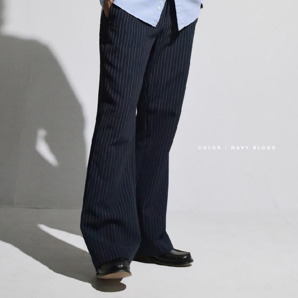era-won กางเกงขาม้า รุ่น SEMI-FLARE STRIPE TROUSERS สี Navy Blood-D