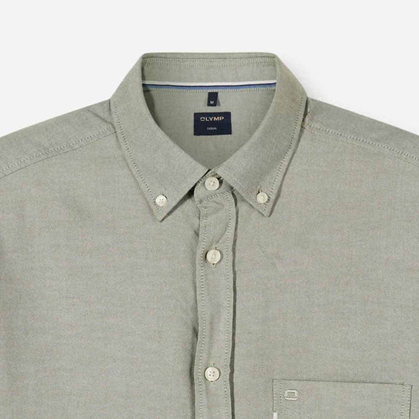 OLYMP CASUAL SHIRT เสื้อเชิ้ตผู้ชายแขนยาว ผ้า Oxford สีเขียวโอลีฟ ทรง Casual regular fit  AUTU26 ICCSHOPPING