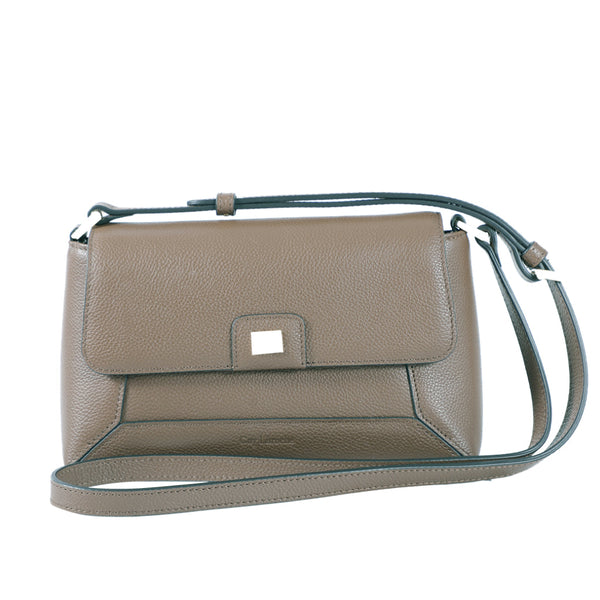 Guy Laroche กระเป๋าหนังสายสะพายยาว สีเขียว รุ่น AGH0921CS6GRM