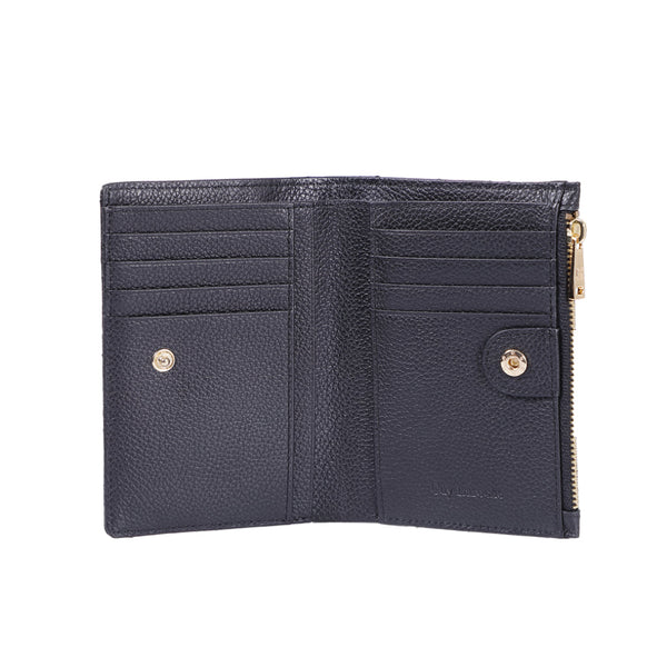 Guy Laroche กระเป๋าสตางค์ผู้หญิง หนังนิ่มอัดลายลิ้นจี่สีดำ 2 พับสั้น รุ่น AGP08812S6BLS ICCSHOPPING