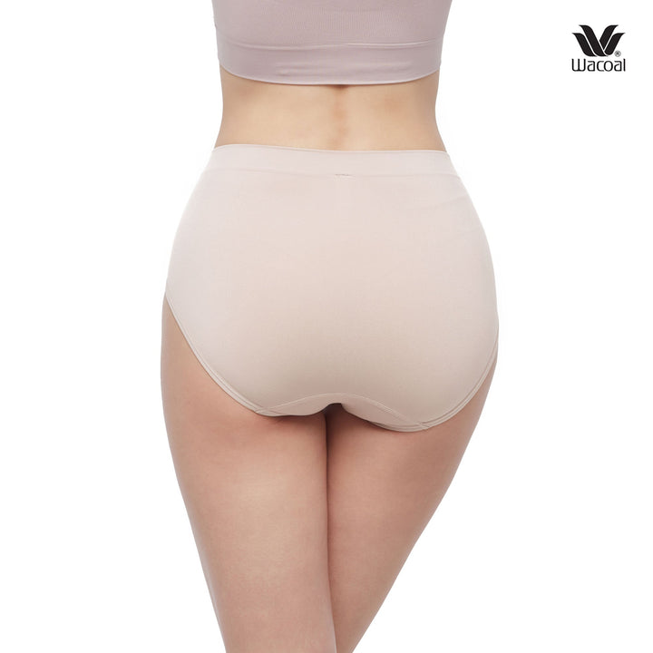 Wacoal Panty Half Skin กางเกงใน ไร้ตะเข็บ ครึ่งตัว รุ่น WU3771 Wacoal